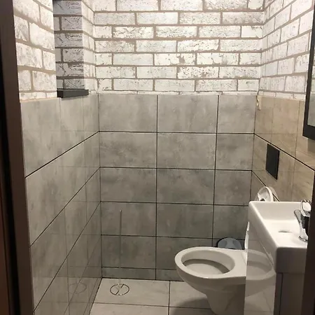 Pokoje Pracownicze *